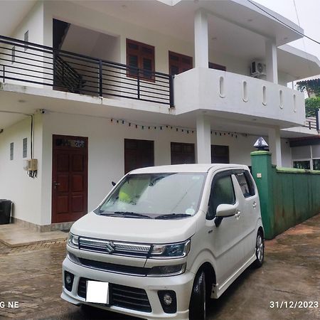 Villa Tanzanite Хикадува Екстериор снимка
