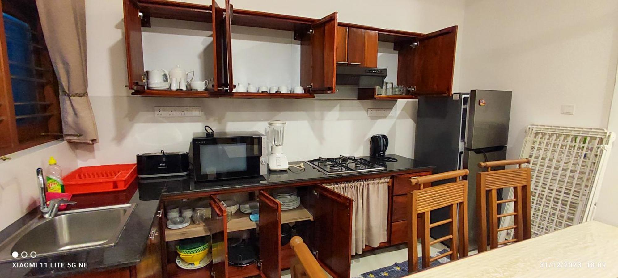 Villa Tanzanite Хикадува Екстериор снимка