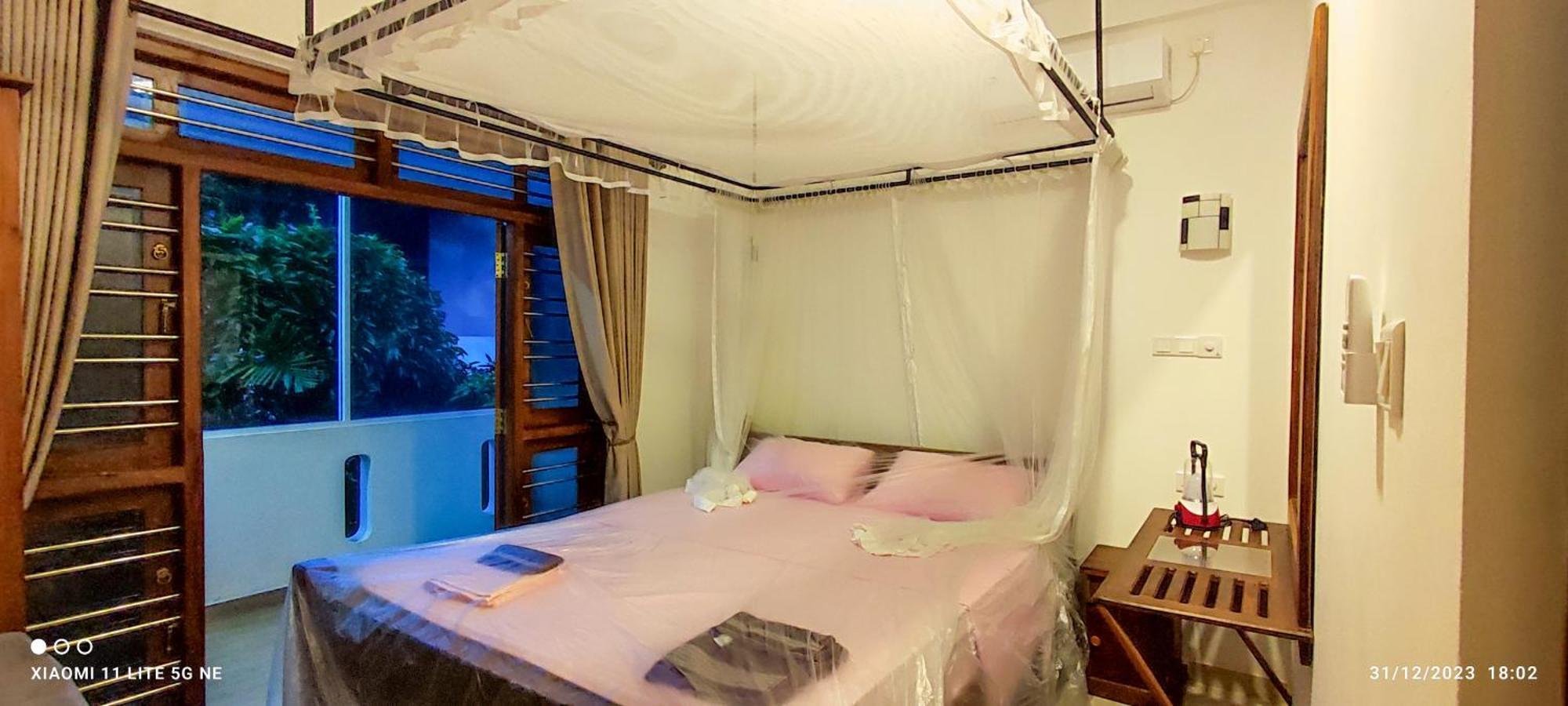Villa Tanzanite Хикадува Екстериор снимка