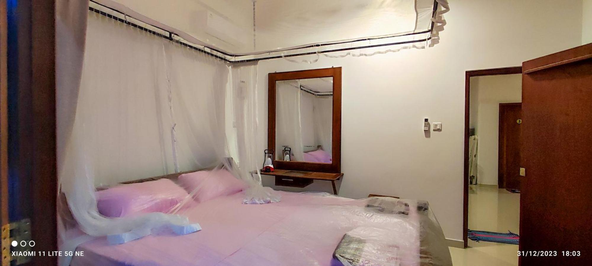 Villa Tanzanite Хикадува Екстериор снимка