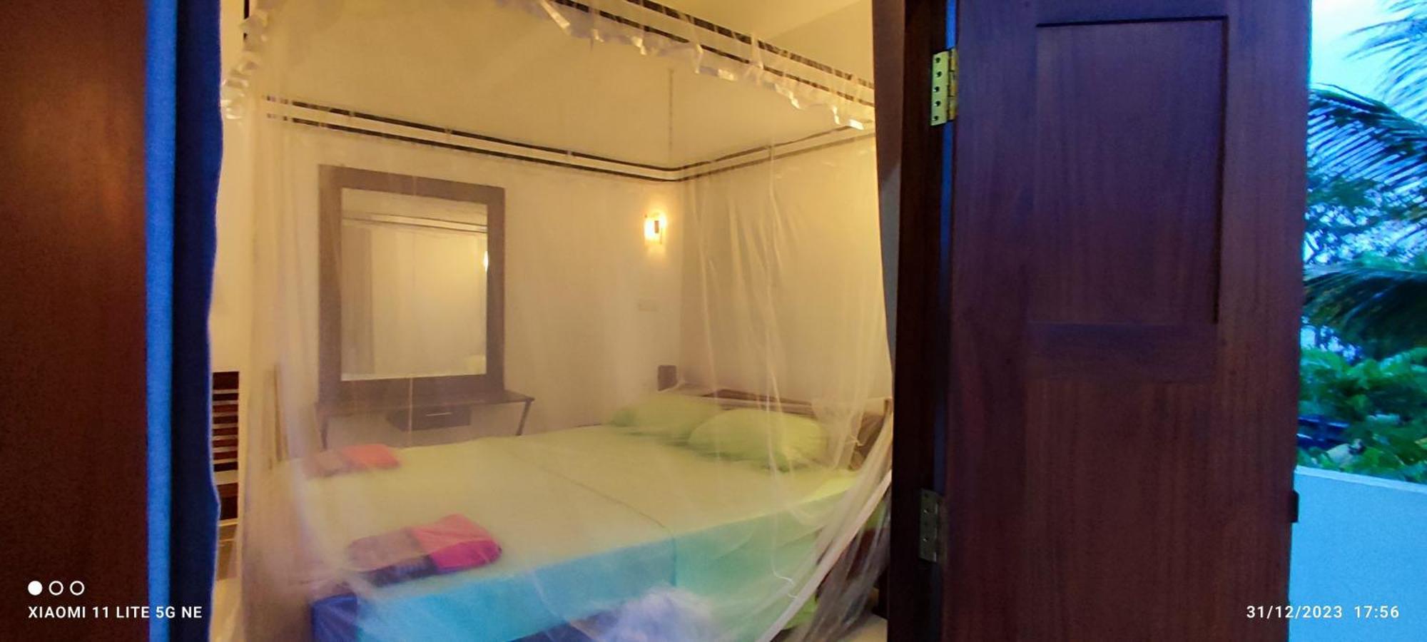 Villa Tanzanite Хикадува Екстериор снимка