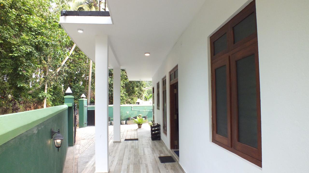 Villa Tanzanite Хикадува Екстериор снимка